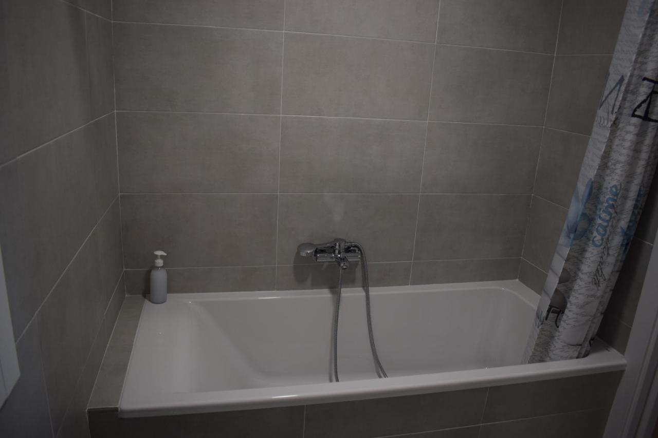 Nuevo Apartamento Centrico Junto Al Mar Vilagarcia de Arousa Luaran gambar